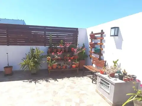 Depto Tipo Casa en Venta al Suroeste