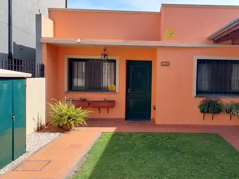 Casa en Venta con 1 cochera