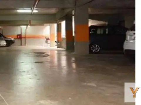 Cochera descubierta en venta - 12Mts2 - Almagro