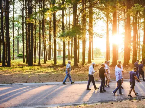 OPORTUNIDAD - Lote en Venta / Los Pinares Country Club - Capilla del Señor