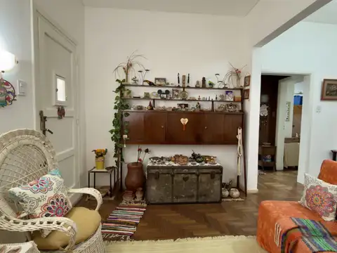 Casa 4 ambientes con 1 baño