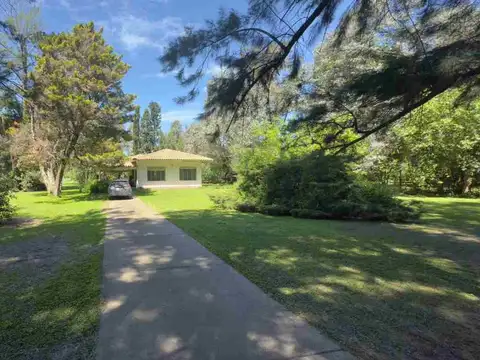 CASA QUINTA EN VENTA 3 AMBIENTES PILETA PARQUE