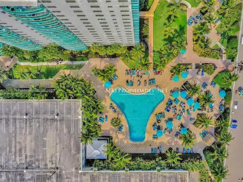 Venta Departamento 2 Dormitorios en Hollywood Beach Condo