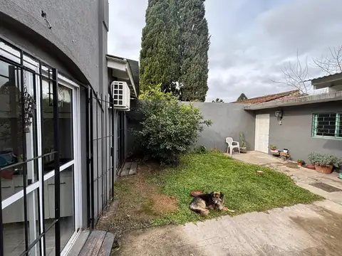 Depto Tipo Casa en Venta de 3 ambientes