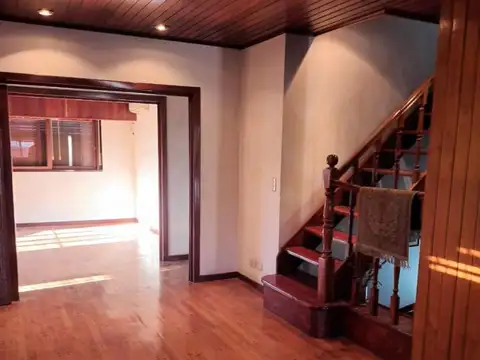 Depto Tipo Casa en Venta de 4 dormitorios