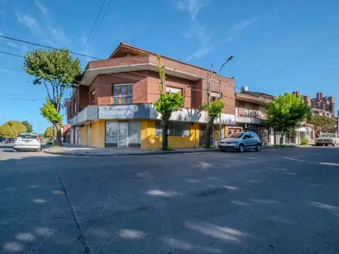 VENTA PH 3 AMB AL FRENTE CON TERRAZA VILLA PRIMERA