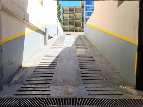 Venta Cochera fija en edificio de categoría en el corazón de Belgrano - Excelente ubicación