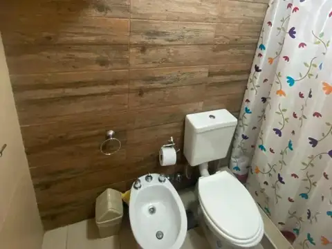 Casa en alquiler temporario - 2 Dormitorios 1 Baño - Chapadmalal