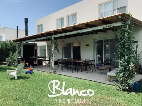 Casa  en Venta en Barbarita, General Pacheco, Tigre