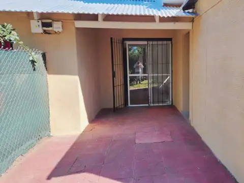 CASA EN VENTA,  VILLA DE MAYO