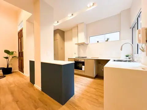 Depto Tipo Casa en Venta en Centro, USD 179.000