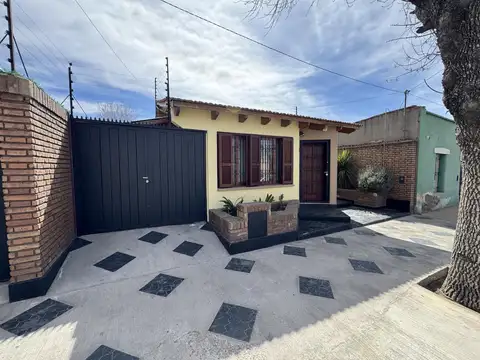 20 de Septiembre  al 246 Luján de Cuyo Mendoza