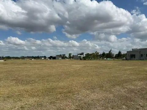 Terreno en Venta 23  mts Frente