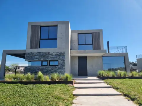 Casa en Venta en Pilara, USD 430.000