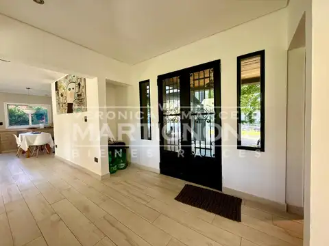 Casa en Venta con 5 cocheras