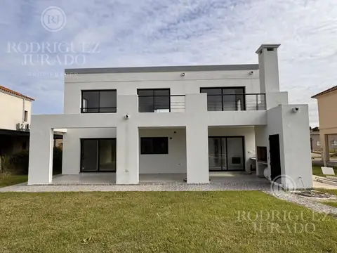Casa en Venta en San Nicolás, USD 265.000