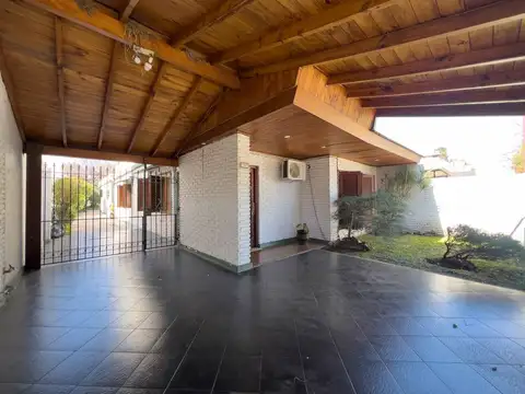 VIVIENDA MULTIFAMILIAR: Casa+Depto. 10,50x76 mts.