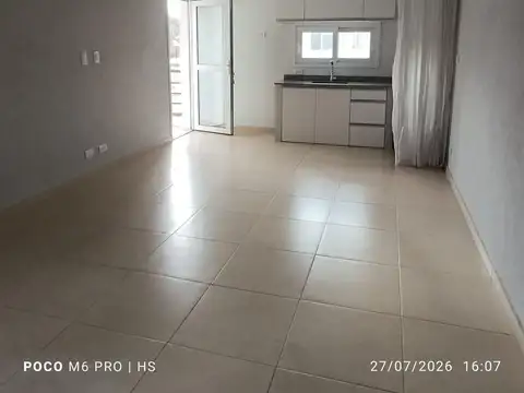Departamento en Alquiler en Berazategui, $ 750.000