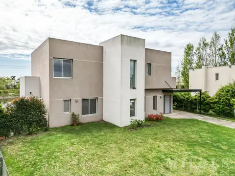 Casa en Venta en San Francisco, USD 400.000