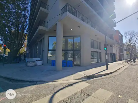 Local comercial 107 M2 - 27 de Febrero 700 esq. Buenos Aires - Abasto Rosario | Alquiler