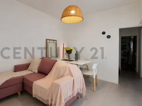 40 Entre 21 y 22 1300, Piso 0