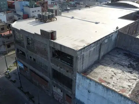 VENTA DE GALPON EN LOMAS DEL MIRADOR