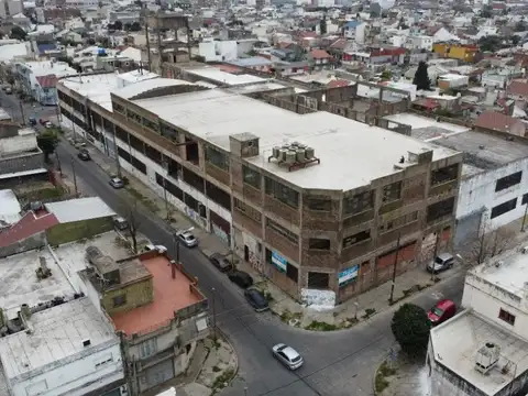 VENTA DE GALPON EN LOMAS DEL MIRADOR