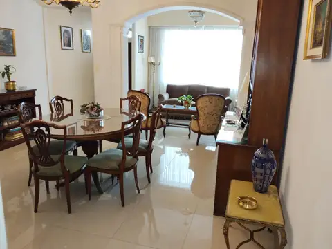 Amplio PH en  venta en Ramón Falcón 3300, Flores