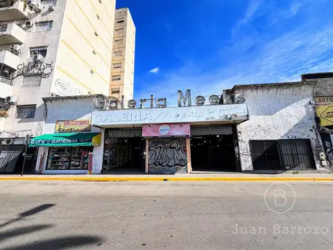 Venta Local en galería Meeks. Lomas de Zamora Oeste