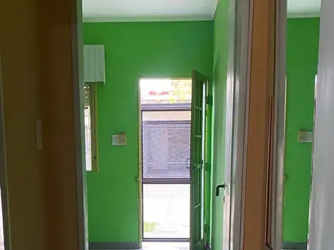 Depto Tipo Casa 2 ambientes con 1 baño
