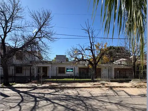 OPORTUNIDAD CASA A RECICLAR/DESARROLLO - CERRO DE LAS ROSAS