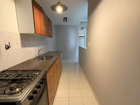 Depto Tipo Casa en Venta en Villa del Parque, USD 139.900
