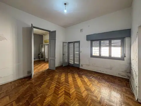 Casa 2 ambientes con 1 baño