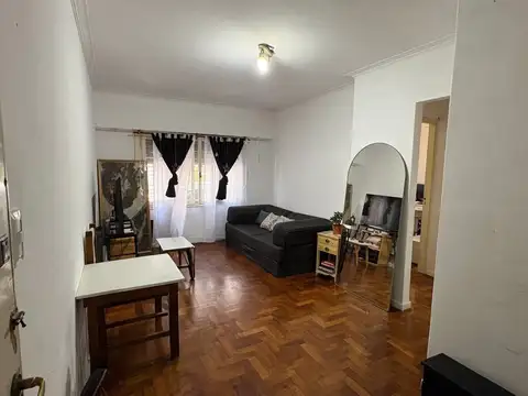 Venta Dpto 2amb PB con patio en Saavedra