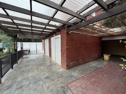 Casa en Venta con 1 cochera