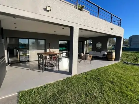 Casa en Venta de 5 dormitorios