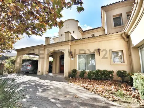 Casa en Venta de 4 dormitorios