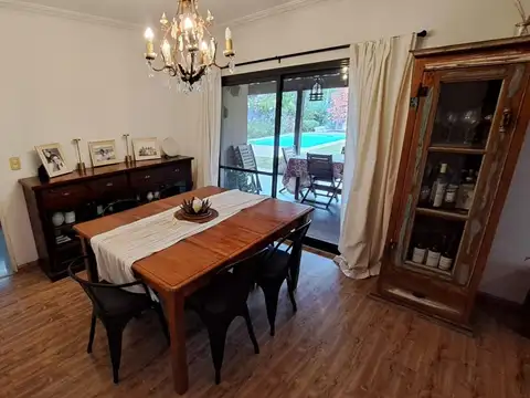 Casa 4 ambientes con 3 baños