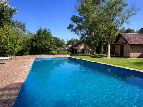 VENTA CHALET 5 AMB PILETA JARDIN EN EL MORO