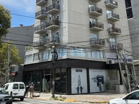 Bernardo de irigoyen  al 200