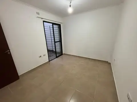 Depto Tipo Casa en Alquiler 14 años