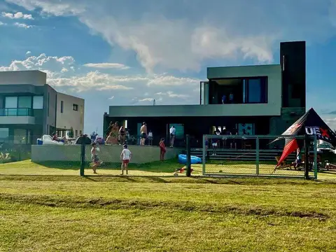 Casa Monoambiente con 3 baños
