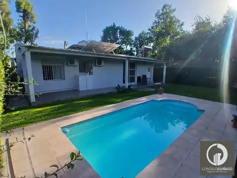 CASA VENTA TRES DORMITORIOS JARDIN PISCINA LOGARITMO IBARLUCEA ROSARIO
