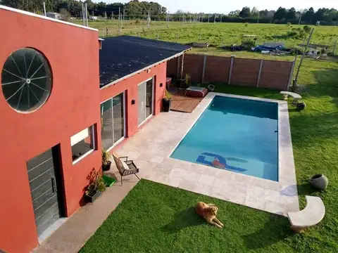PROPIEDAD COMERCIAL Y VIVIENDA  EN VENTA – PARQUE SAKURA