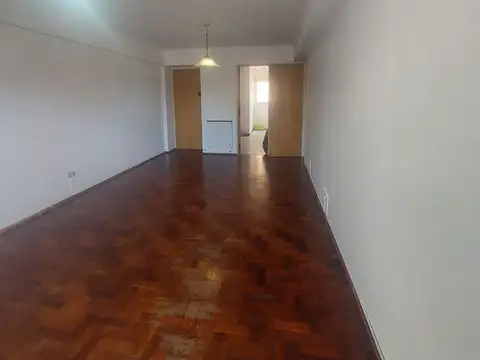 Departamento en  2 dormitorios con balcón en Nueva Córdoba APTO CREDITO
