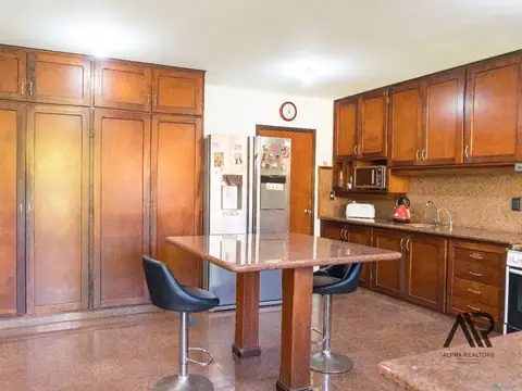 Casa en Alquiler de 5 dormitorios