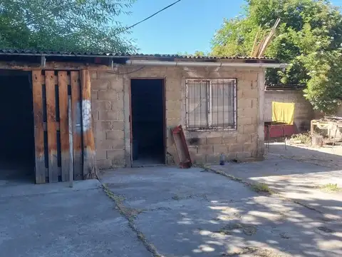 Casa 3 ambientes con 1 baño