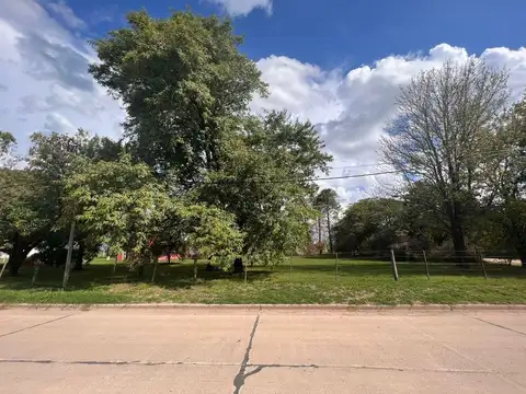 Avenida Argentina 700
