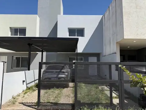 DÚPLEX EN VENTA DE 2/3 DORMITORIOS – QUEBRADAS DE MANANTIALES