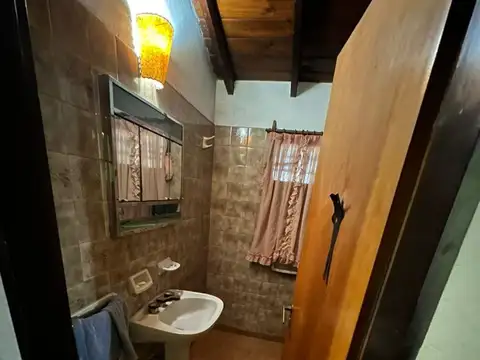 CASA EN GENERAL RODRIGUEZ EXCELENTE UBICACIÓN